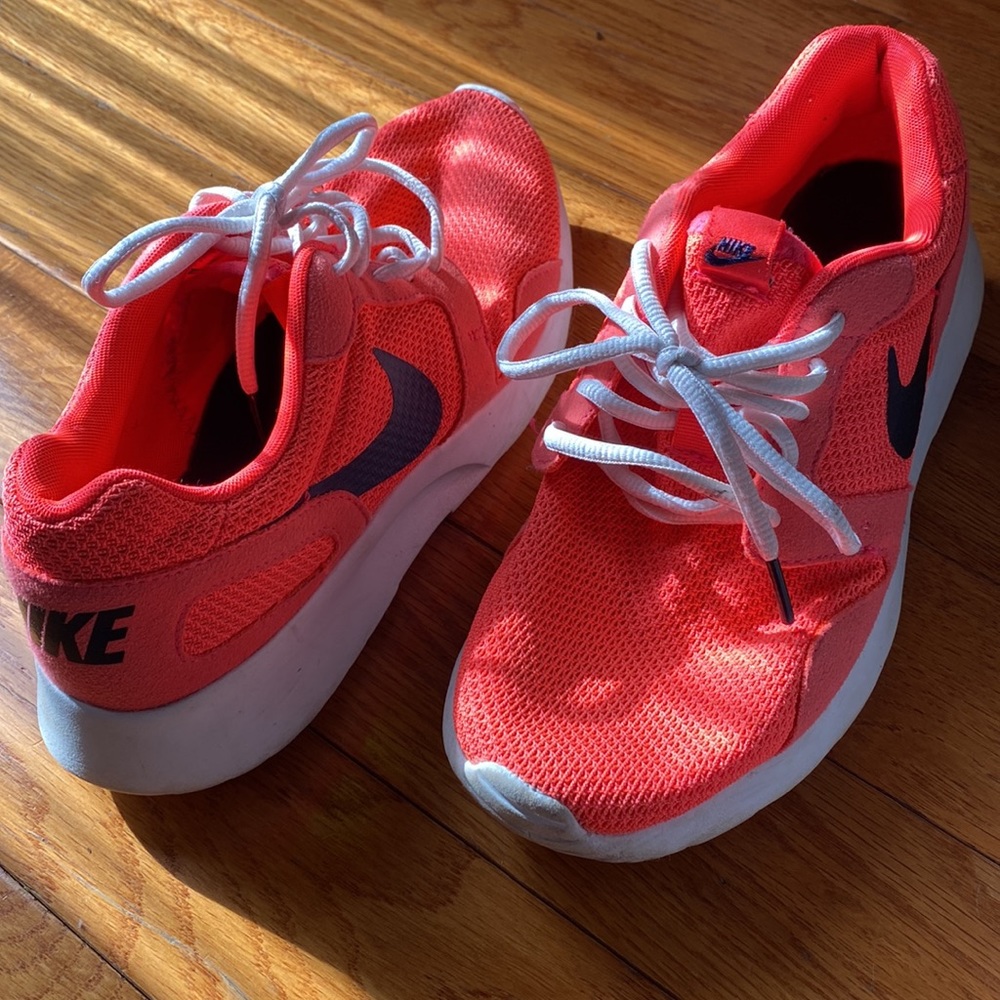 Nike shoes